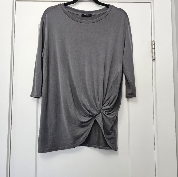Botanique Gray Twist Front 3/4 Sleeve Top Size Small - Picture 2 of 6